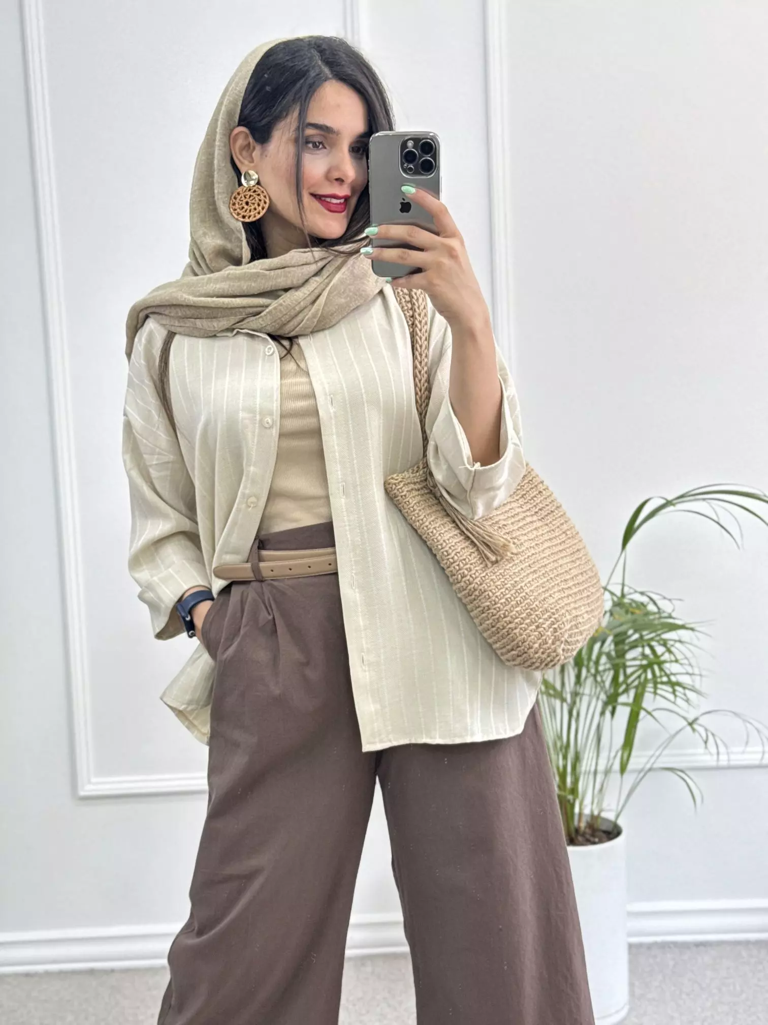 مانتو دیپلمات شانِلی