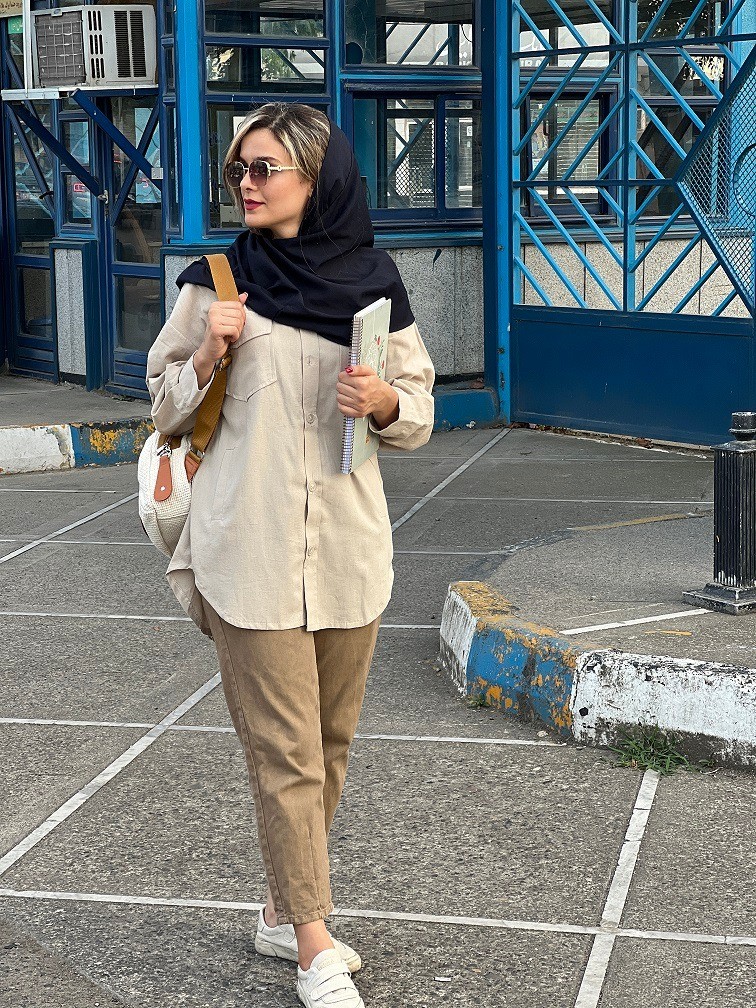 مانتو ساره