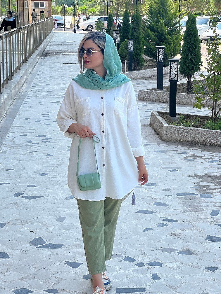 مانتو شومیزی گلوریا ایراد جزیی