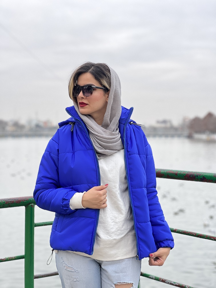 کاپشن زارا کلاهدار