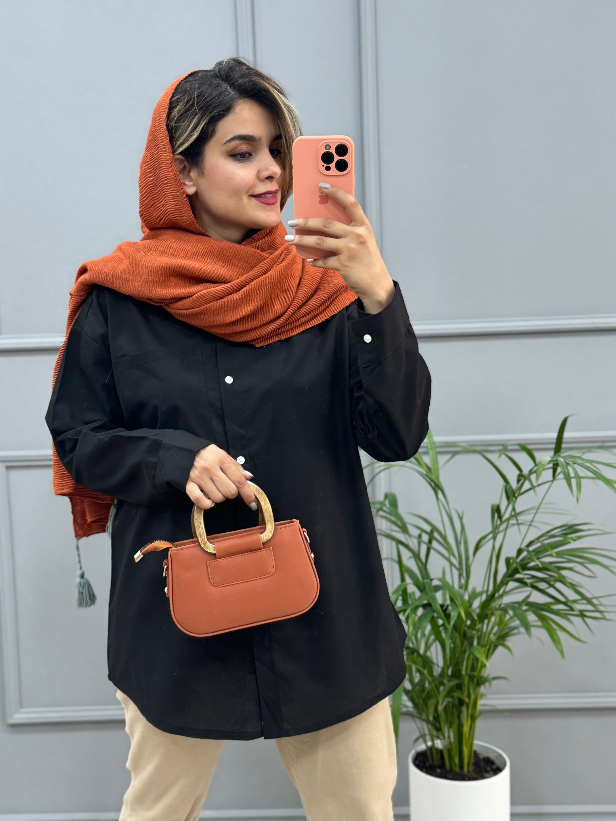 مانتو لینن پریسا