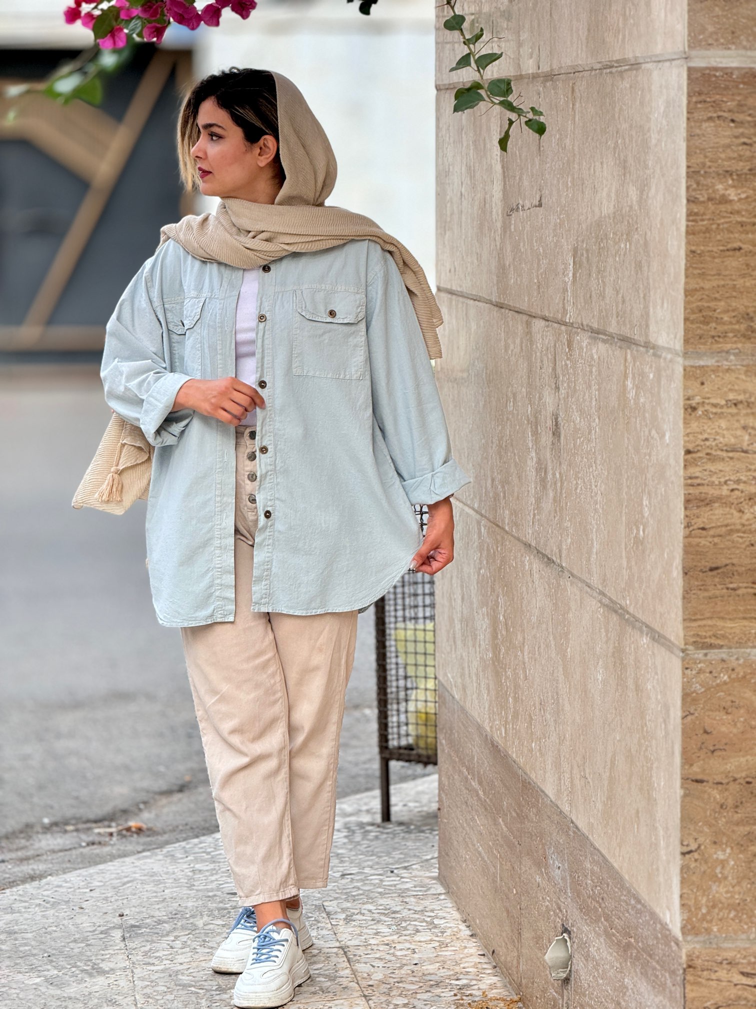 مانتو لینن اِلی