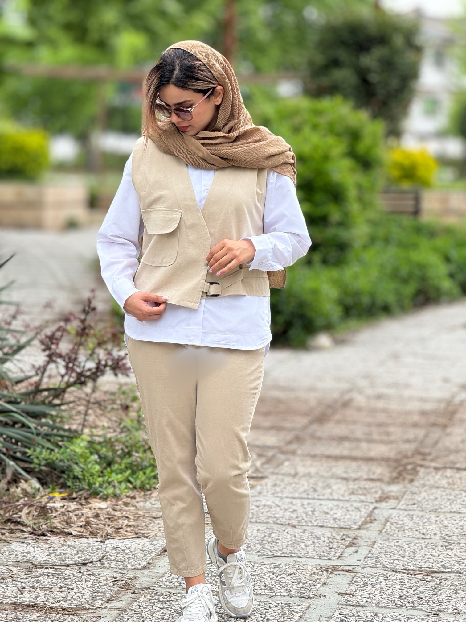 وست لِنا ( دارای ایراد جزئی )
