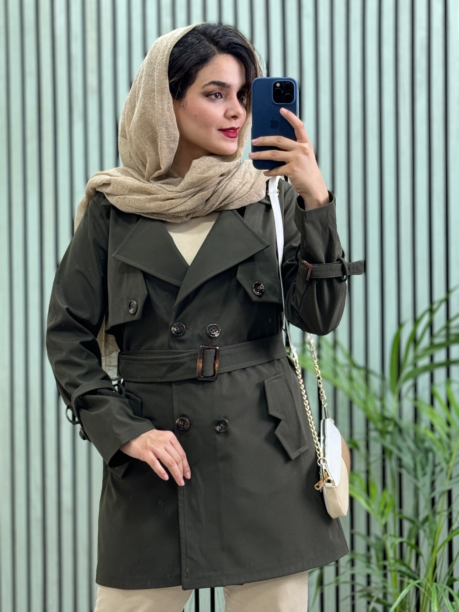 بارونی ضدآب آدنا