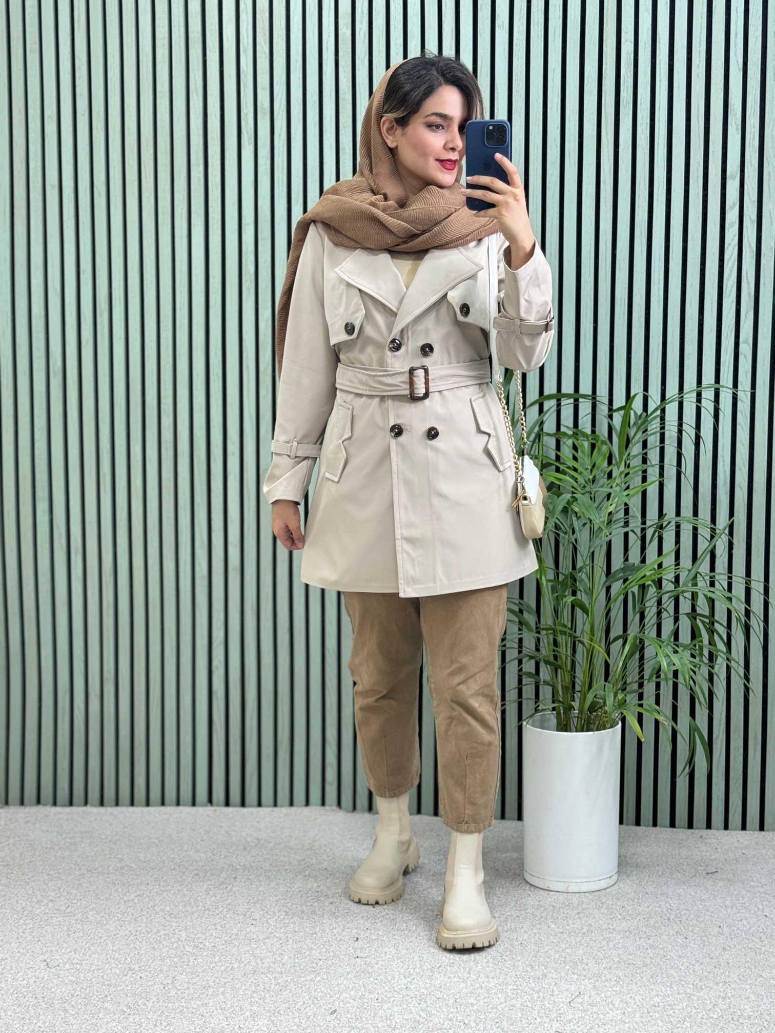 بارونی ضدآب آدنا