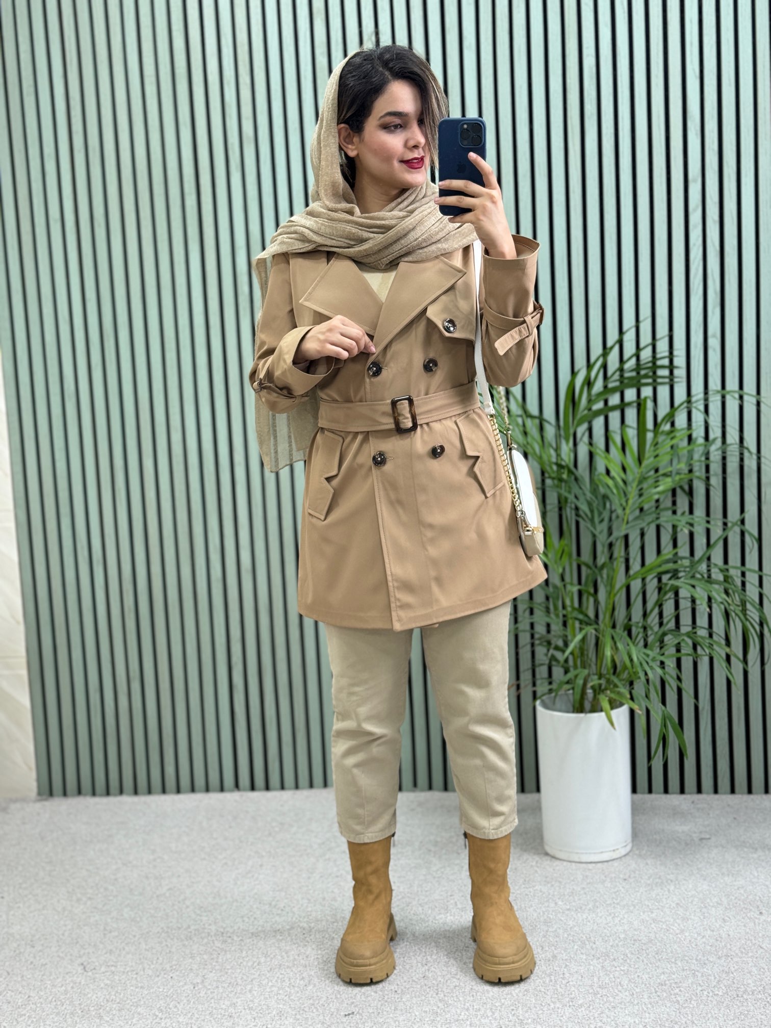 بارونی ضدآب آدنا