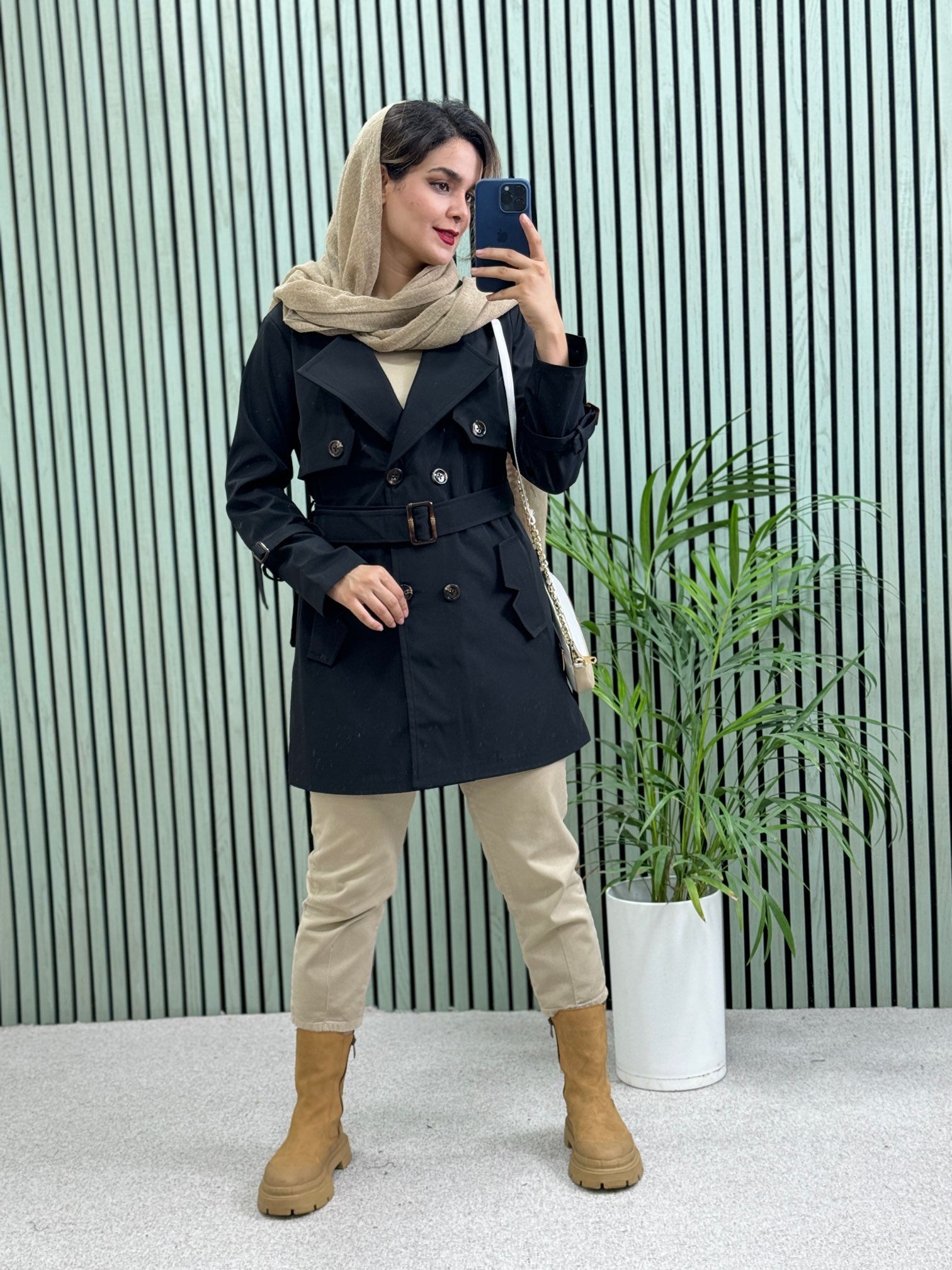 بارونی ضدآب آدنا