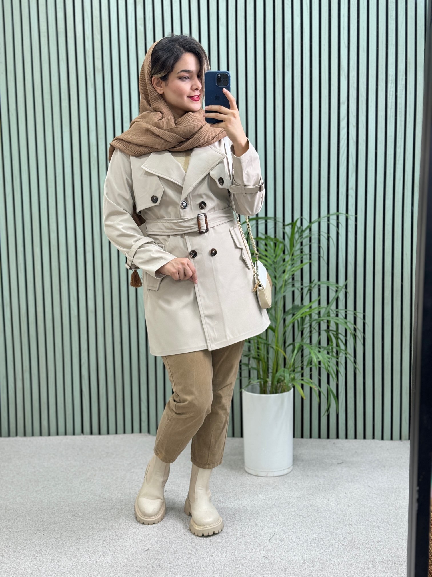 بارونی ضدآب آدنا