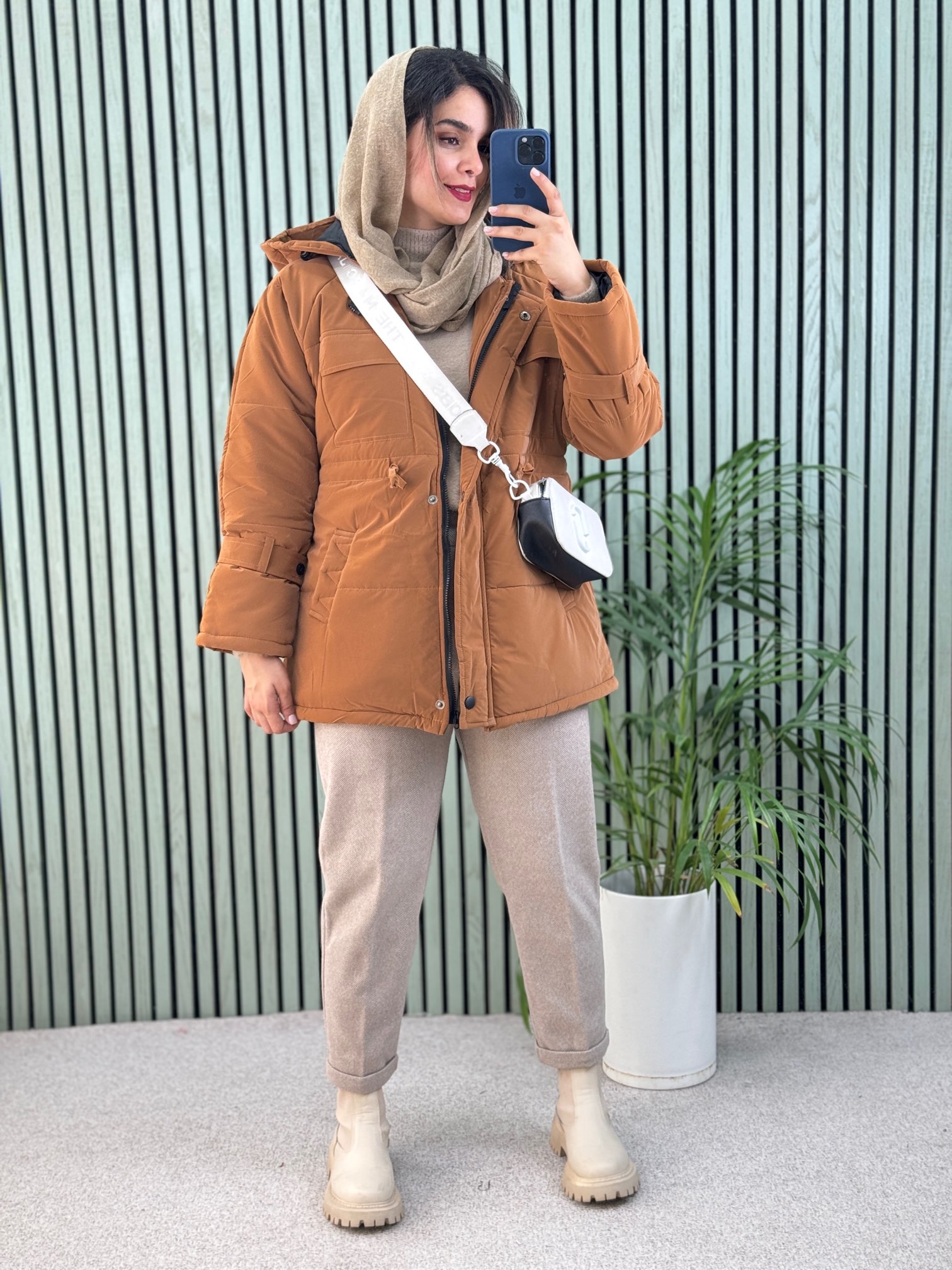 کاپشن کلاهدار ونوس
