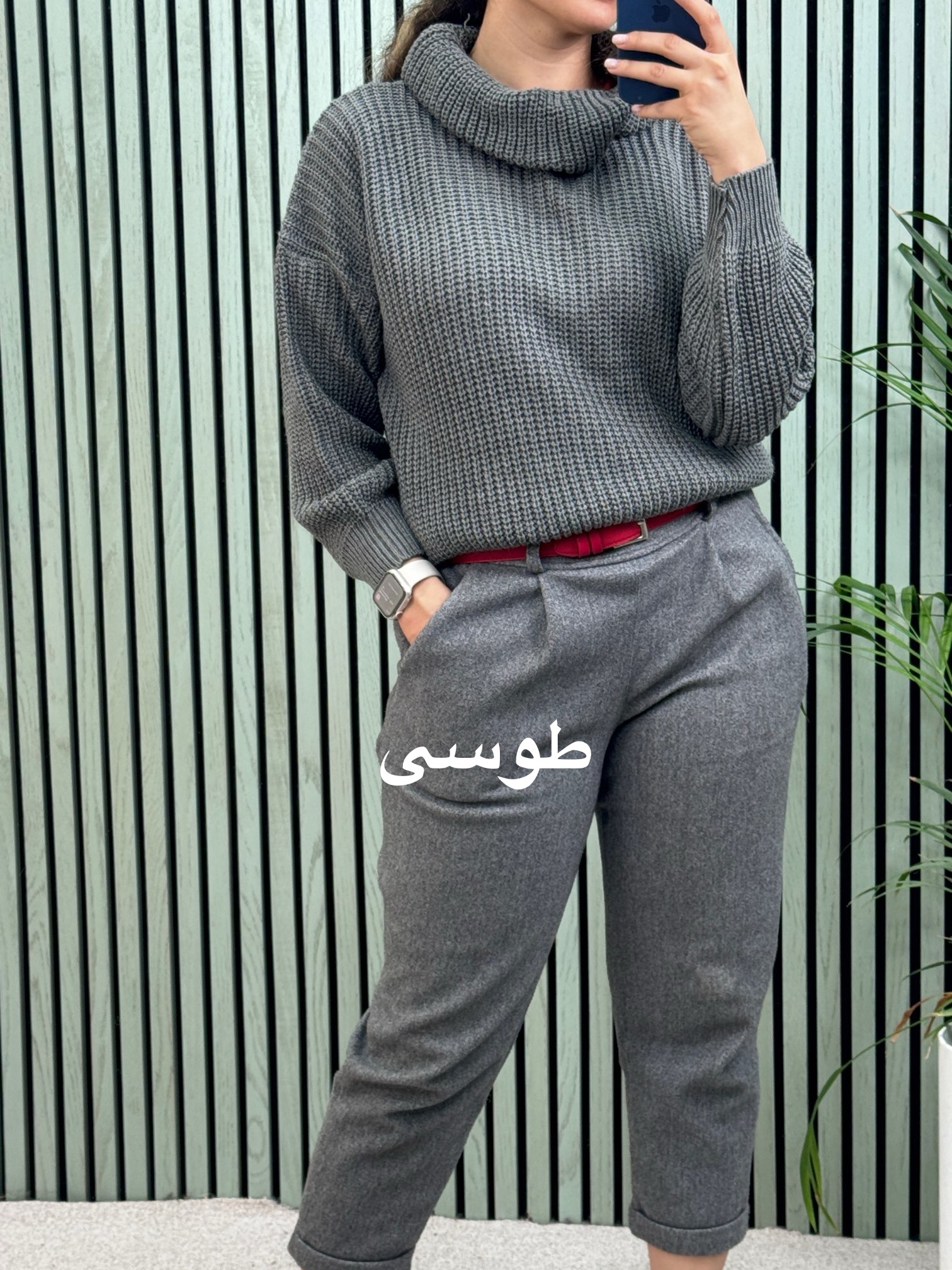 بافت زنانه یقه شُل کوتاه