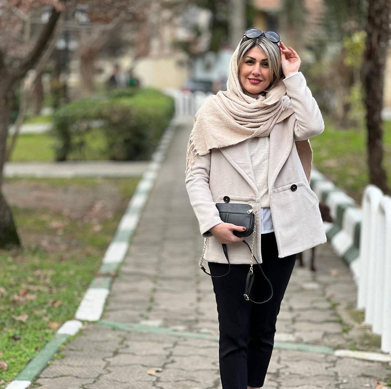 پالتو زنانه دیبا ( R )