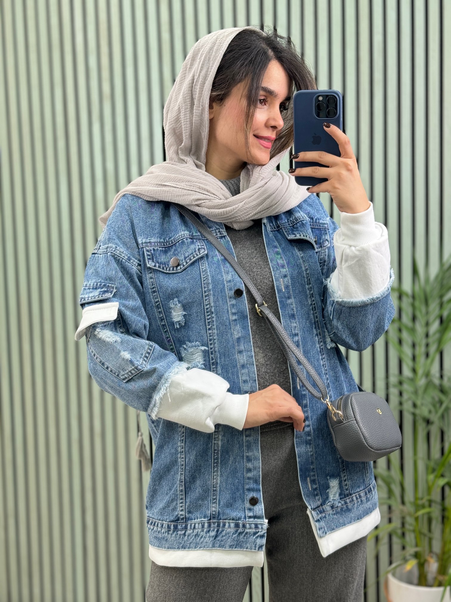 مانتو‌جین کلاهدار ترکیبی