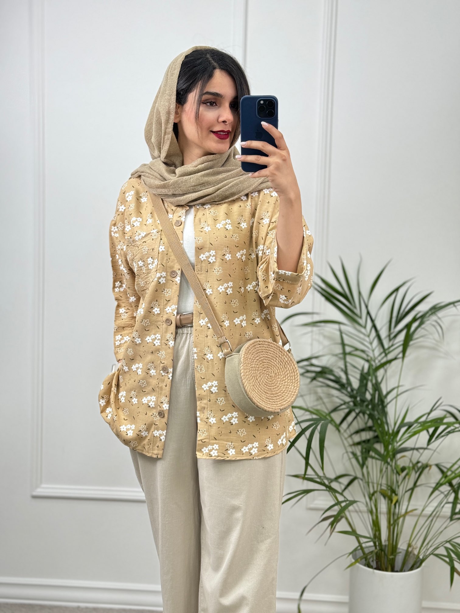 مانتو‌ شومیزی نازلی