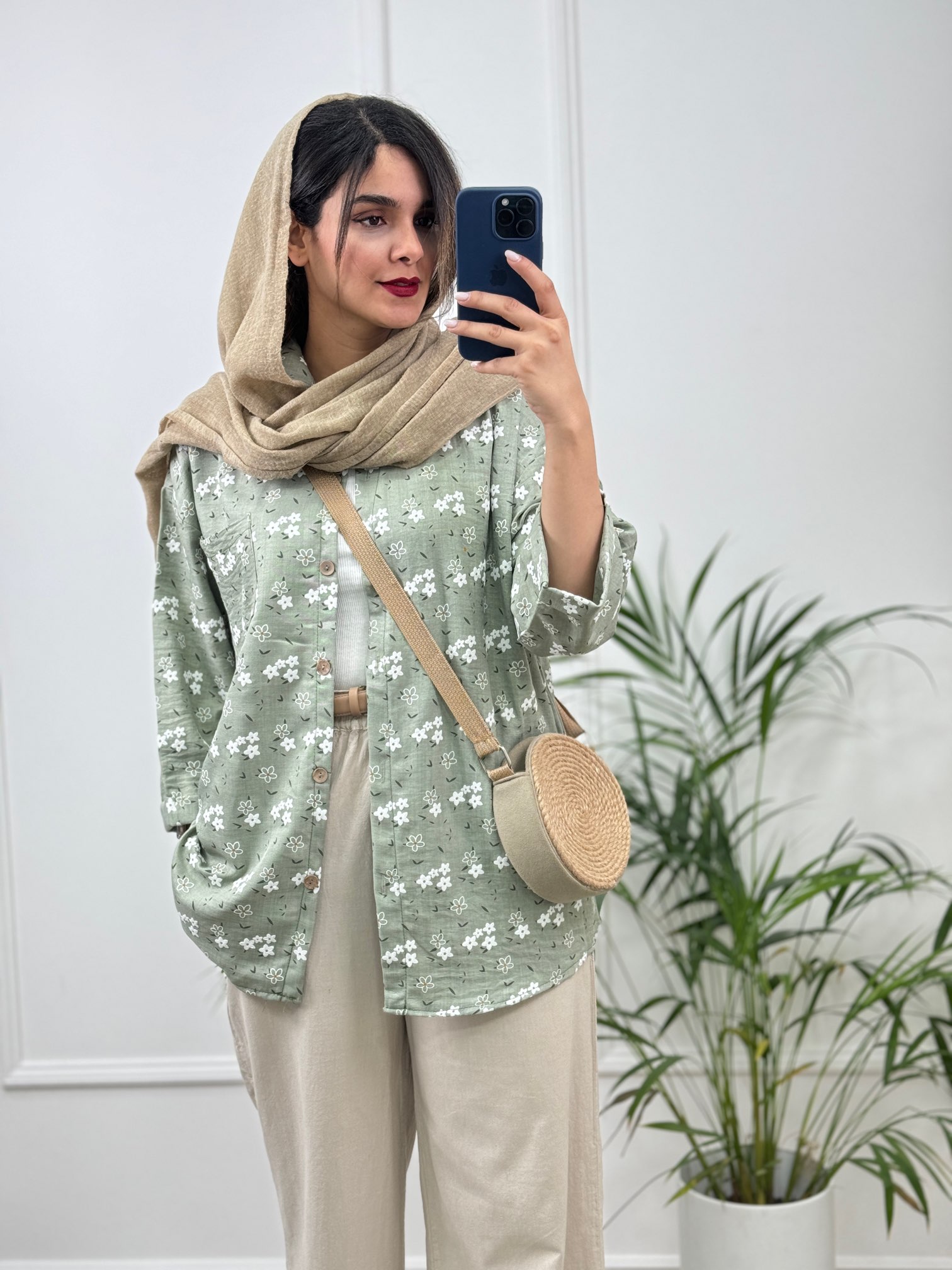 مانتو‌ شومیزی نازلی