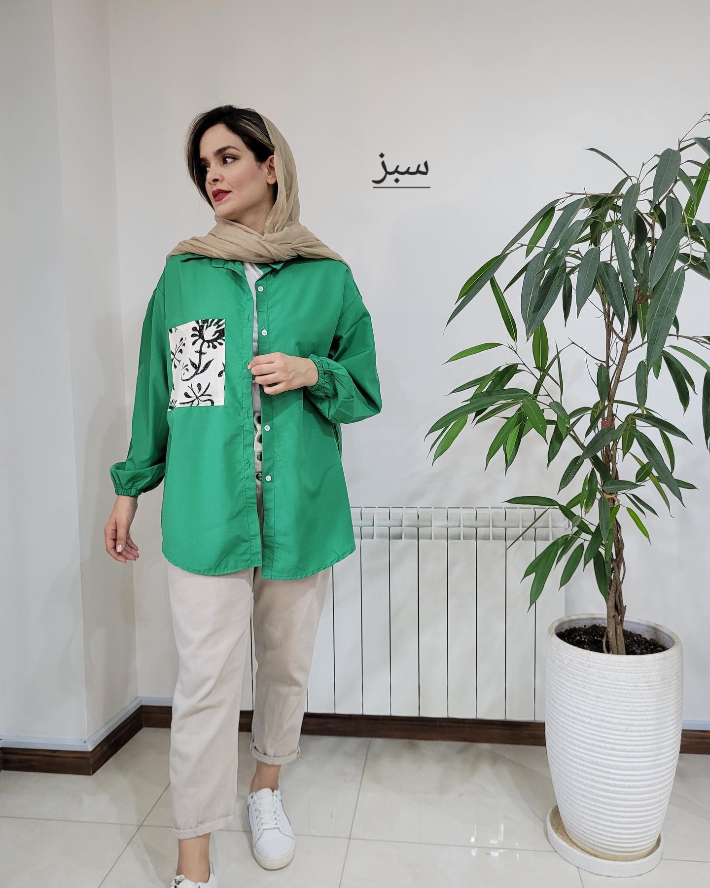 مانتو داکرون ماهسان ( دارای ایراد جزئی )