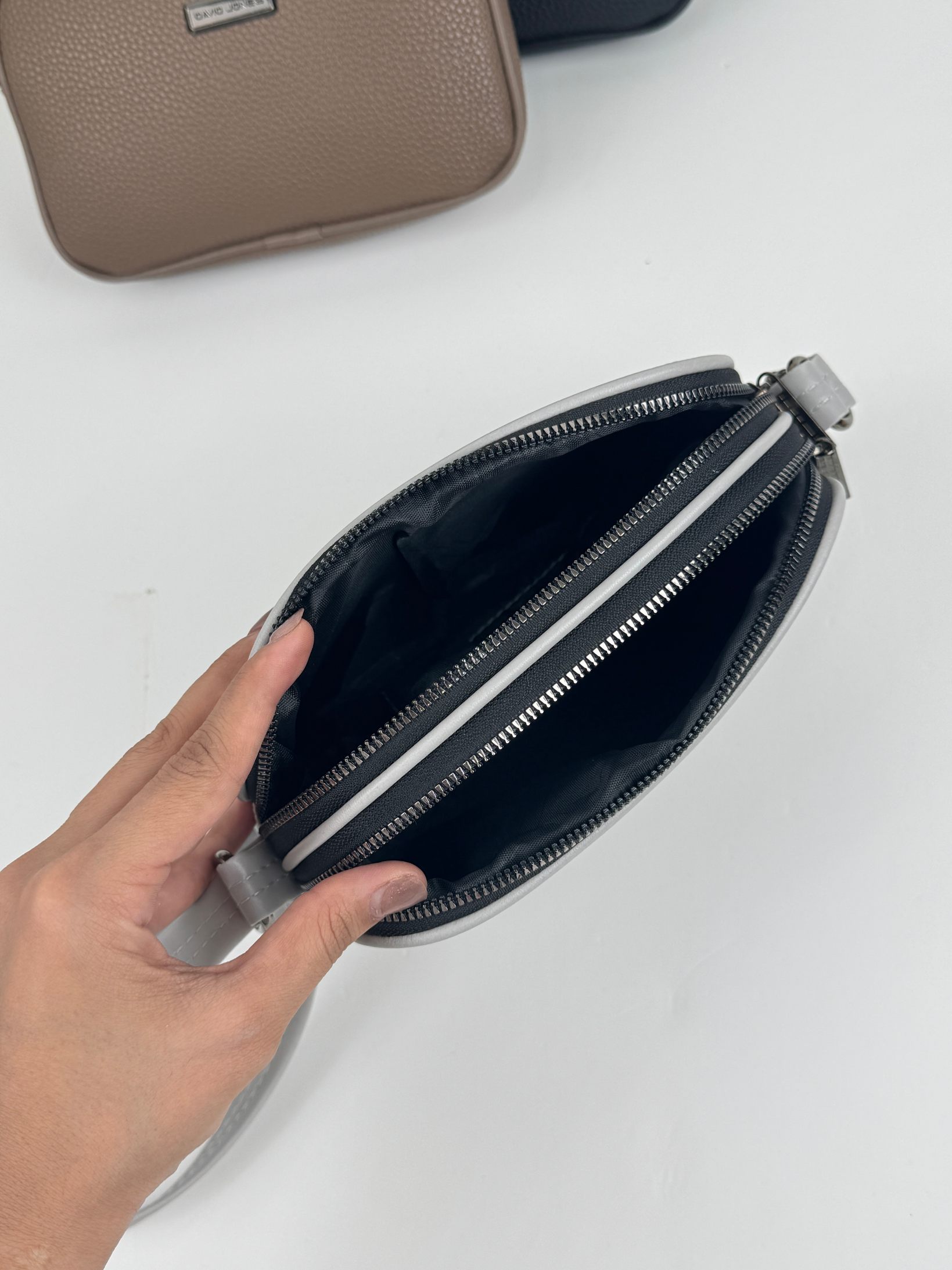 کیف دوشی سارن