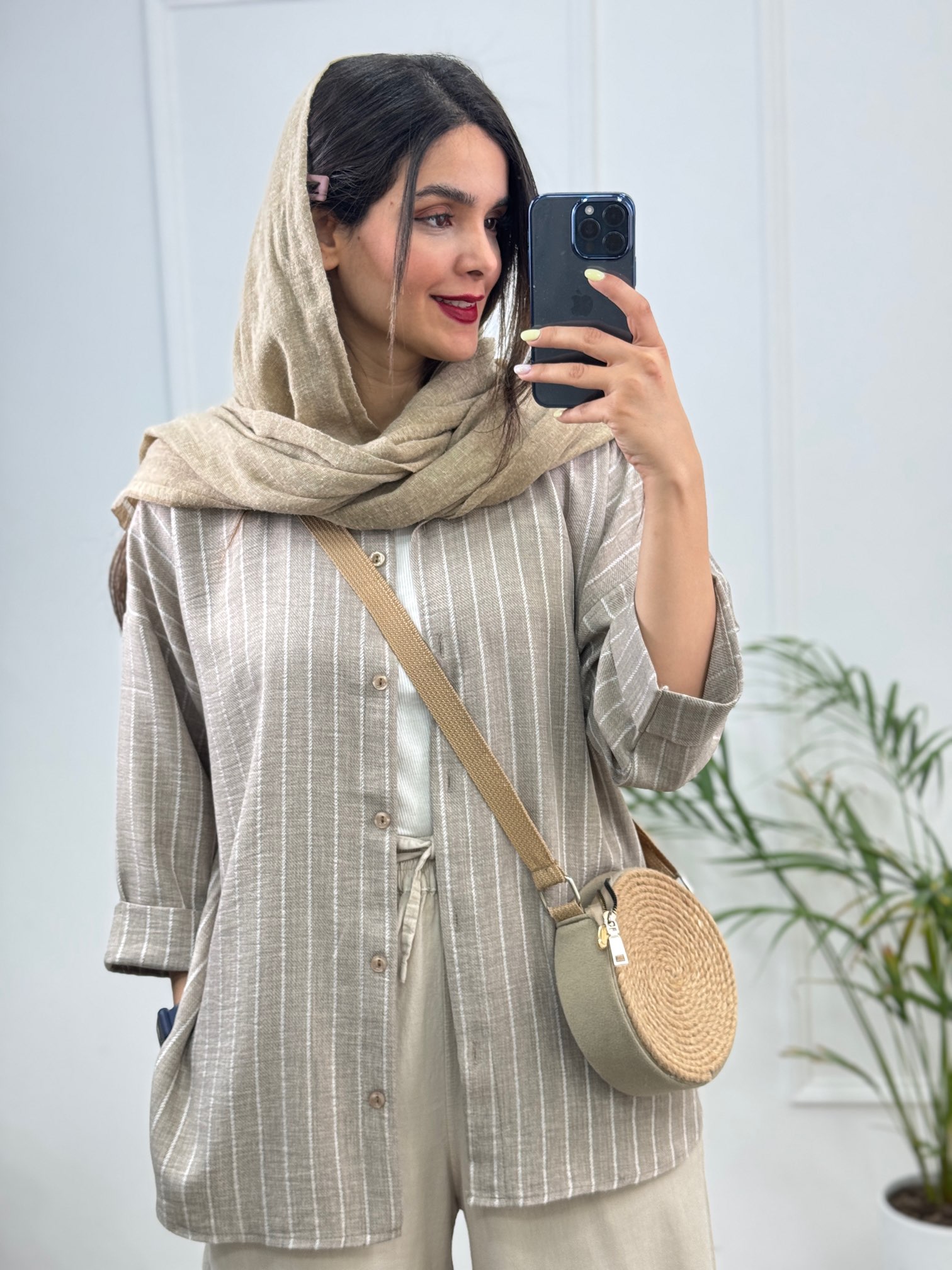 مانتو دیپلمات شانِلی