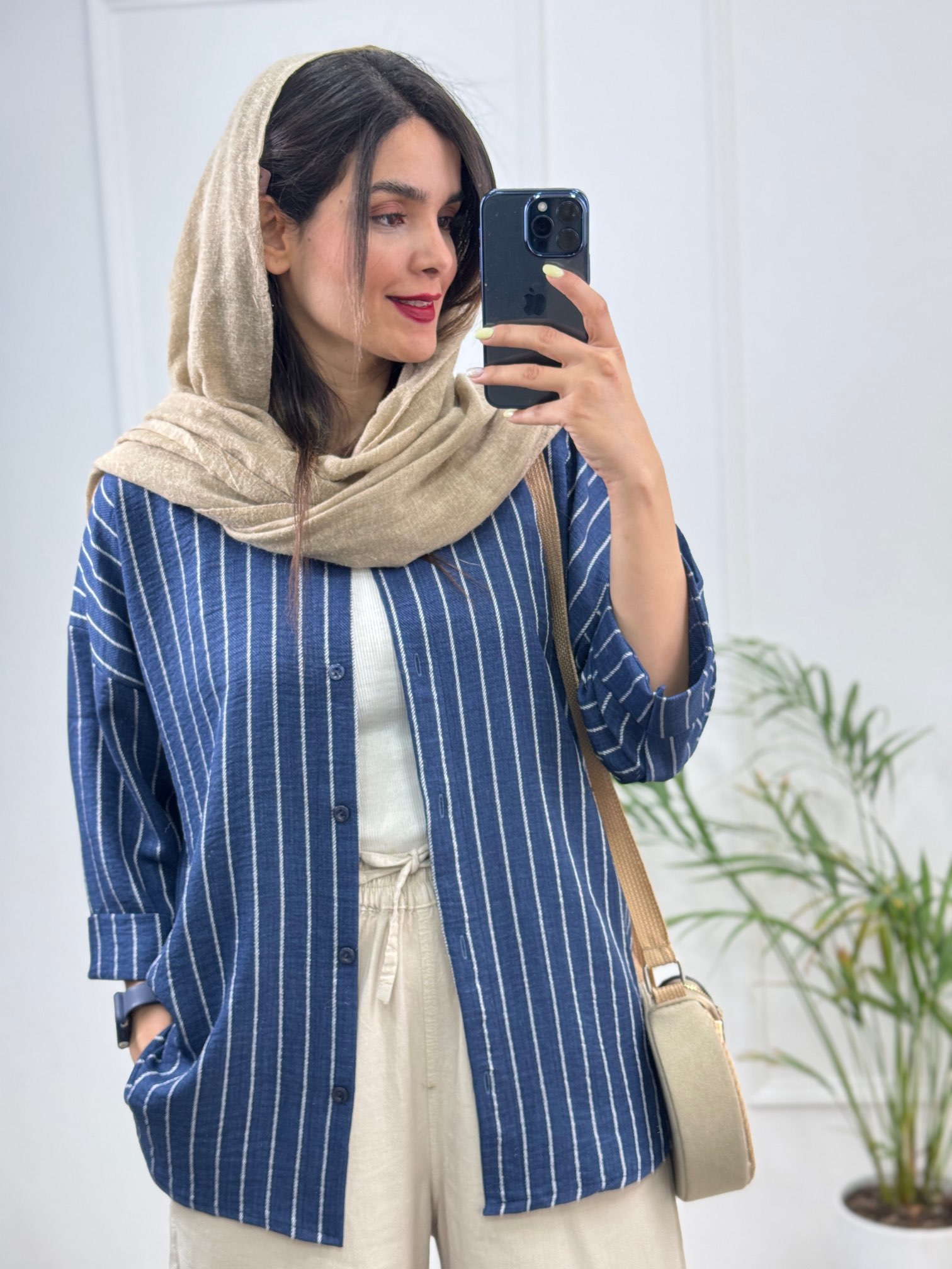 مانتو دیپلمات شانِلی