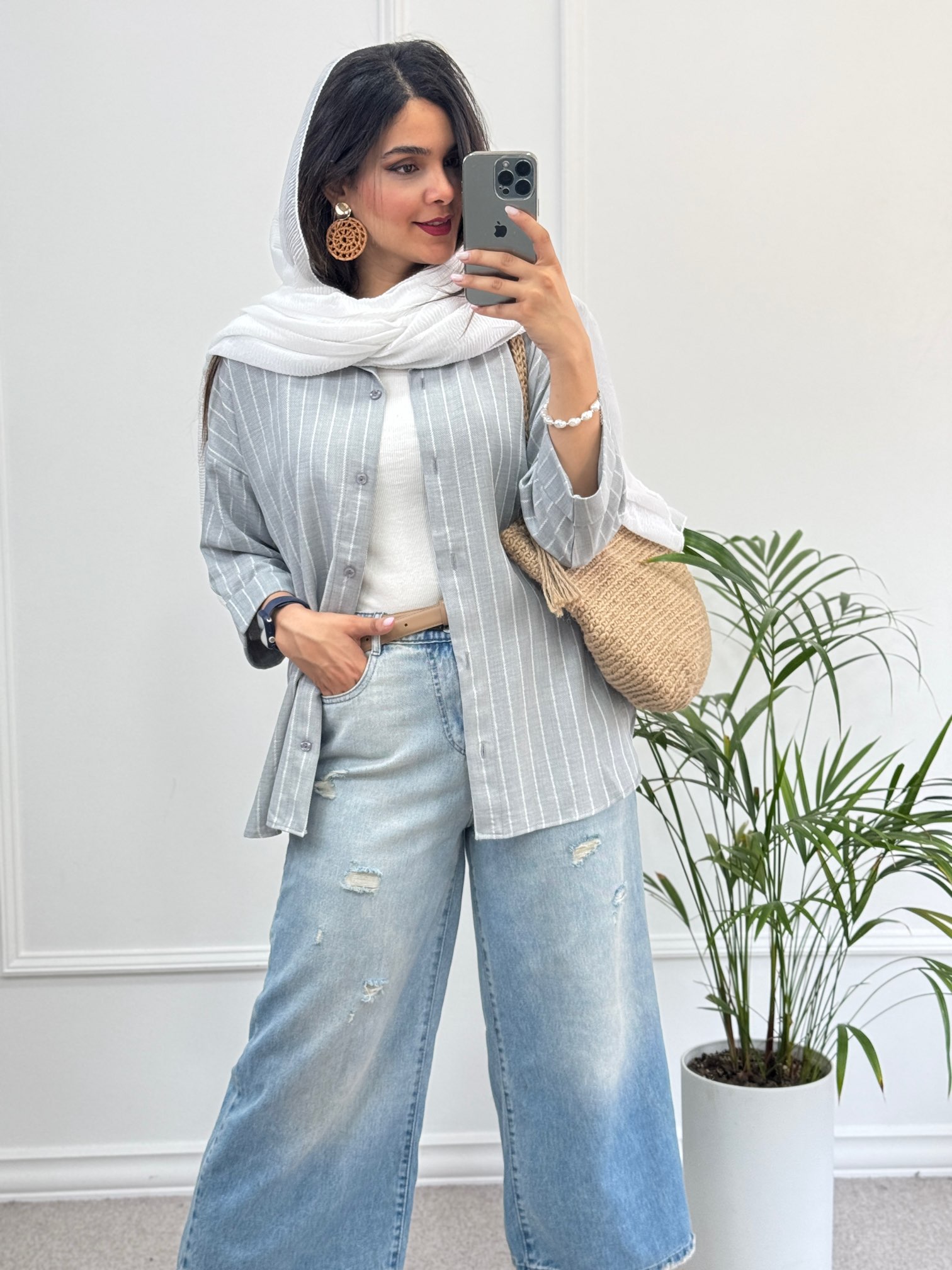 مانتو دیپلمات شانِلی